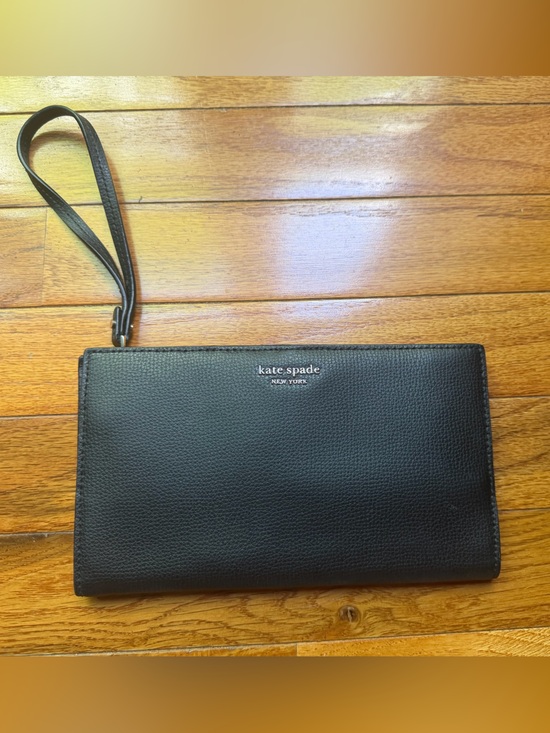 kate spade Handbags - kate spade Black Leather Wristlet Wallet with Detachable Strap